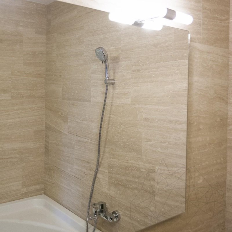 Klassischer geschliffener Travertin mit Wellenschliff 61 x 30,5 x 1,2 cm